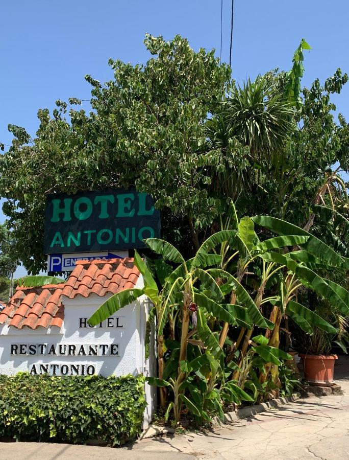 Hotel Antonio Conil Conil De La Frontera Exterior photo